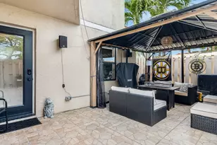 4005 Village Dr, Delray Beach, FL 33445 - Photo 24