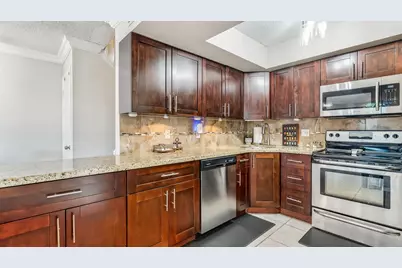 4005 Village Drive #A, Delray Beach, FL 33445 - Photo 10