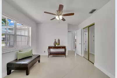 555 NW 50th Place, Boca Raton, FL 33431 - Photo 8