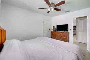555 NW 50th Pl, Boca Raton, FL 33431 - Photo 24