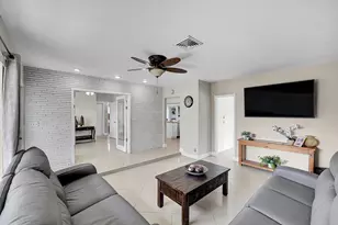 555 NW 50th Pl, Boca Raton, FL 33431 - Photo 10