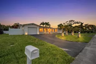 555 NW 50th Pl, Boca Raton, FL 33431 - Photo 42