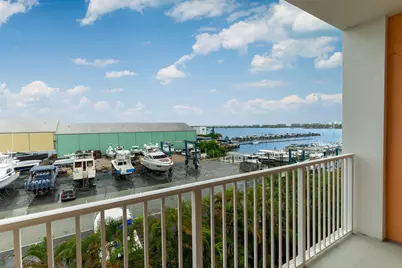 806 E Windward Way #405, Lantana, FL 33462 - Photo 6