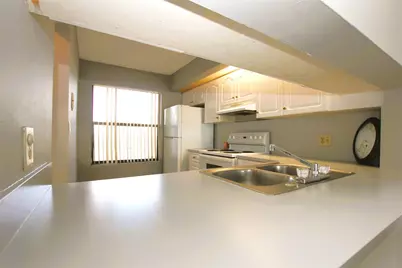 217 Lake Pointe Drive #107, Oakland Park, FL 33309 - Photo 6