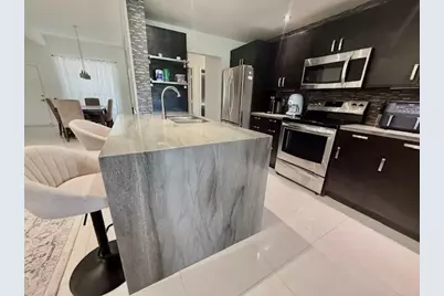 7508 La Paz Boulevard #202, Boca Raton, FL 33433 - Photo 2