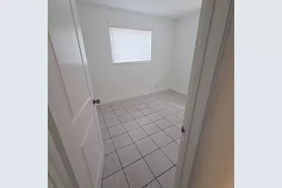 160 NW 15th Place, Pompano Beach, FL 33060 - Photo 4