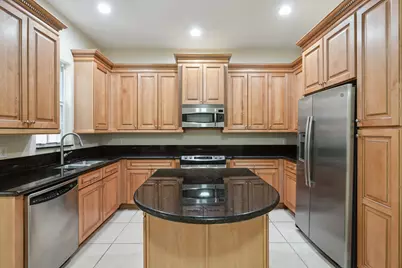810 NW 83rd Lane, Boca Raton, FL 33487 - Photo 10
