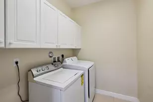 810 NW 83rd Ln, Boca Raton, FL 33487 - Photo 20