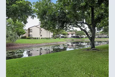 4519 Carambola Circle S #27292, Coconut Creek, FL 33066 - Photo 2