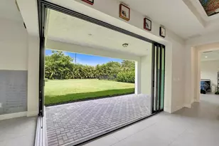 4519 Silverwood Ln N, Oakland Park, FL 33309 - Photo 4
