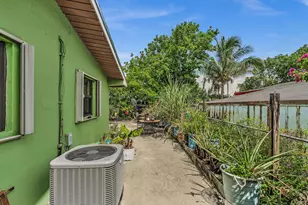 2131 Acapulco Dr, Miramar, FL 33023 - Photo 28