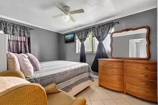 2131 Acapulco Dr, Miramar, FL 33023 - Photo 18