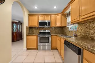 2131 Acapulco Dr, Miramar, FL 33023 - Photo 10
