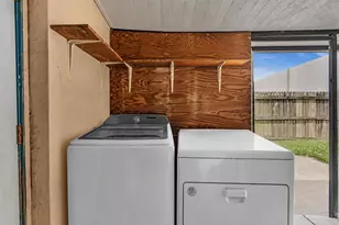 2131 Acapulco Dr, Miramar, FL 33023 - Photo 22