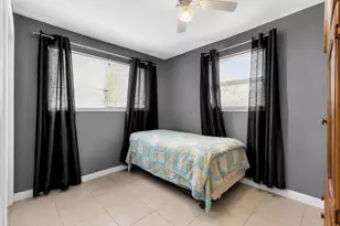 2131 Acapulco Dr, Miramar, FL 33023 - Photo 14