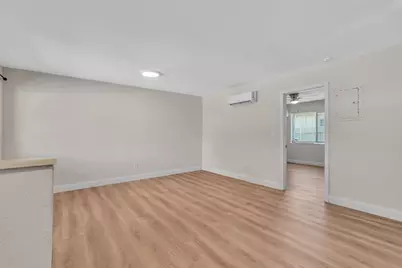 800 Moffett Street #3, Hallandale Beach, FL 33009 - Photo 14