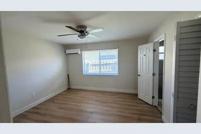 800 Moffett Street #3, Hallandale Beach, FL 33009 - Photo 4