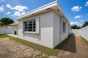 511 N 69th Way, Hollywood, FL 33024 - Photo 14
