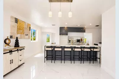 511 N 69th Way, Hollywood, FL 33024 - Photo 4