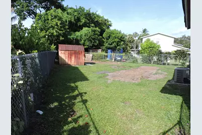 8599 Crater Terrace, West Palm Beach, FL 33403 - Photo 16