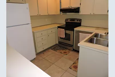 8599 Crater Terrace, West Palm Beach, FL 33403 - Photo 6