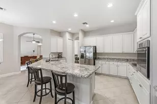 2553 NW Crystal Lake Dr NW, Jensen Beach, FL 34957 - Photo 24