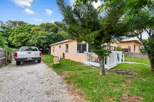 728 22nd St, West Palm Beach, FL 33407 - Photo 1