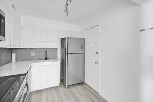 2841 NE 163rd St, North Miami Beach, FL 33160 - Photo 14