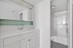 2841 NE 163rd St, North Miami Beach, FL 33160 - Photo 20