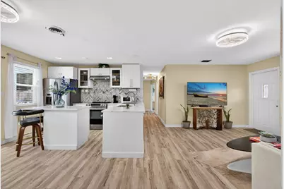 140 W 31st Court, Riviera Beach, FL 33404 - Photo 16