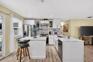 140 W 31st Ct, Riviera Beach, FL 33404 - Photo 8