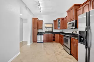 1620 Presidential Way, West Palm Beach, FL 33401 - Photo 6