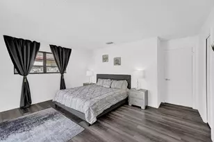 1115 NE 1st Ct, Hallandale Beach, FL 33009 - Photo 4