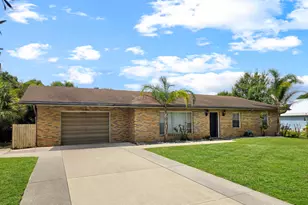 801 W Weatherbee Rd, Fort Pierce, FL 34982 - Photo 2