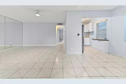 548 Capri L, Delray Beach, FL 33484 - Photo 2