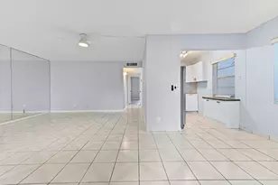 548 Capri L, Delray Beach, FL 33484 - Photo 2