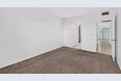 4039 Hythe C, Boca Raton, FL 33434 - Photo 12