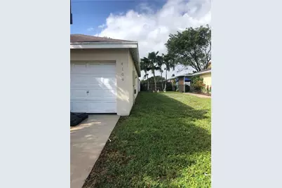 4109 Eastridge Circle, Pompano Beach, FL 33064 - Photo 2