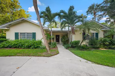 24 N Via Lucindia, Sewalls Point, FL 34996 - Photo 1