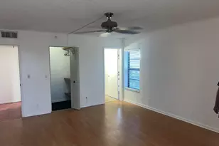 2202 S Cypress Bend Dr, Pompano Beach, FL 33069 - Photo 10