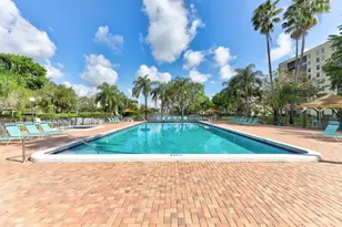 2202 S Cypress Bend Dr, Pompano Beach, FL 33069 - Photo 32