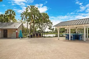 2202 S Cypress Bend Dr, Pompano Beach, FL 33069 - Photo 28