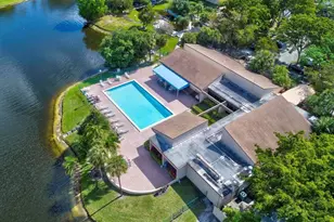 2202 S Cypress Bend Dr, Pompano Beach, FL 33069 - Photo 36