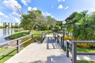 2202 S Cypress Bend Dr, Pompano Beach, FL 33069 - Photo 36