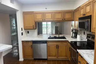 2202 S Cypress Bend Dr, Pompano Beach, FL 33069 - Photo 4
