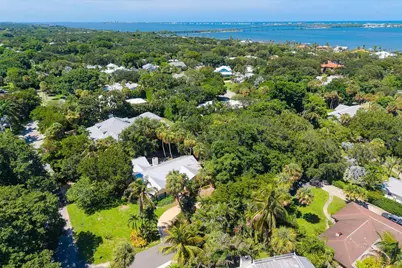 22 N Via Lucindia, Sewalls Point, FL 34996 - Photo 6