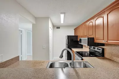 10773 Cleary Boulevard #111, Plantation, FL 33324 - Photo 6