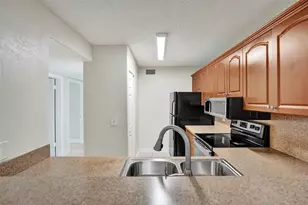 10773 Cleary Blvd, Plantation, FL 33324 - Photo 6