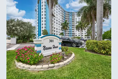 301 N Ocean Boulevard #306, Pompano Beach, FL 33062 - Photo 2
