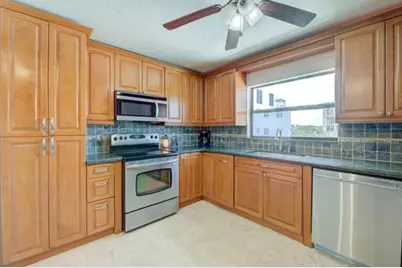 1975 SE 3rd Street #403, Deerfield Beach, FL 33441 - Photo 8